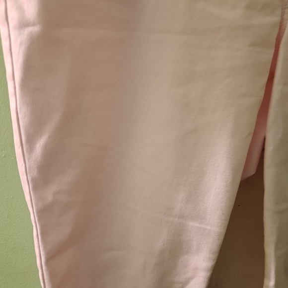 Gloria Vanderbilt Women's Capris - Picture 3 of 16